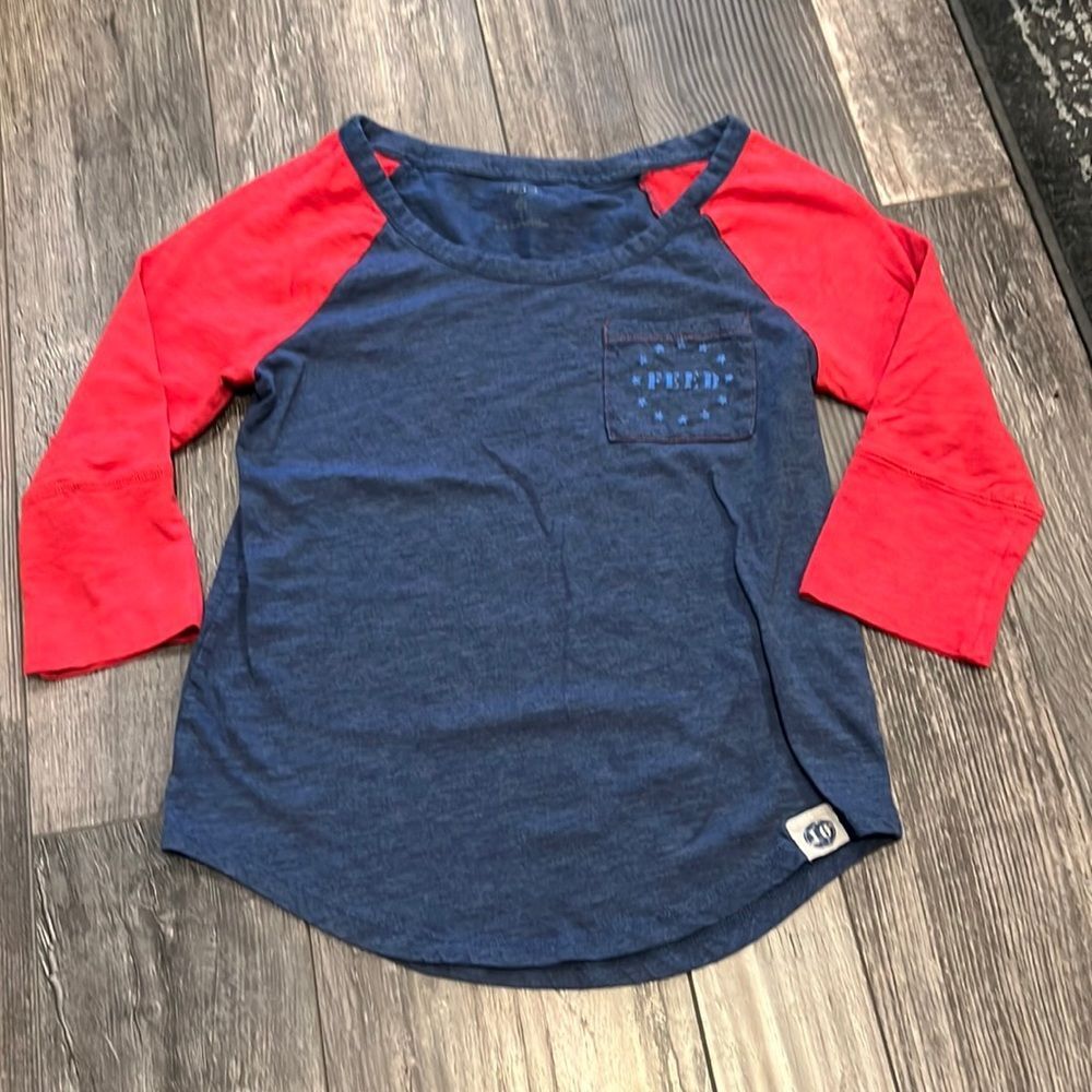Feed Red & Blue Baseball Style Tee; Classic, Americana, size Small